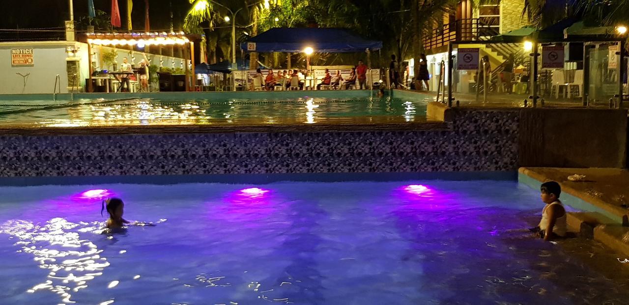 Eduardo'S Resort Calapan Buitenkant foto